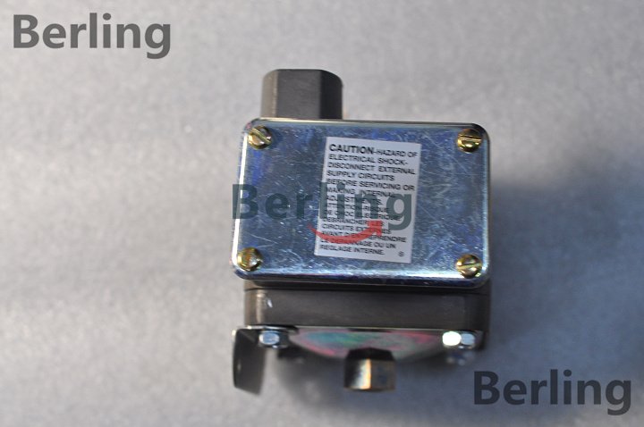 供應(yīng)美國MONITEUR限位開關(guān)